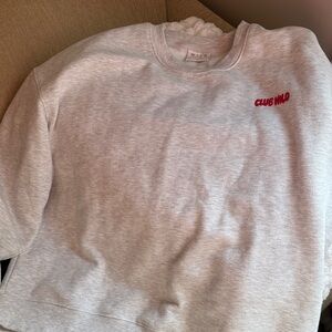 WILLO Club Milo Crewneck Sweatshirt in Light Gray with Red Logo